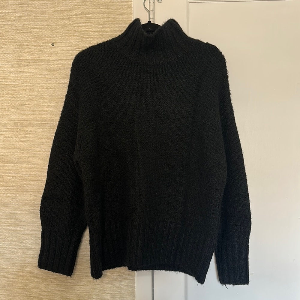 H&M Women's Black Oversized Turtleneck Sweater